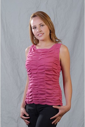 folded top with buttonhole neck