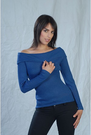 Buttonhole-neck sweater in blue jersey